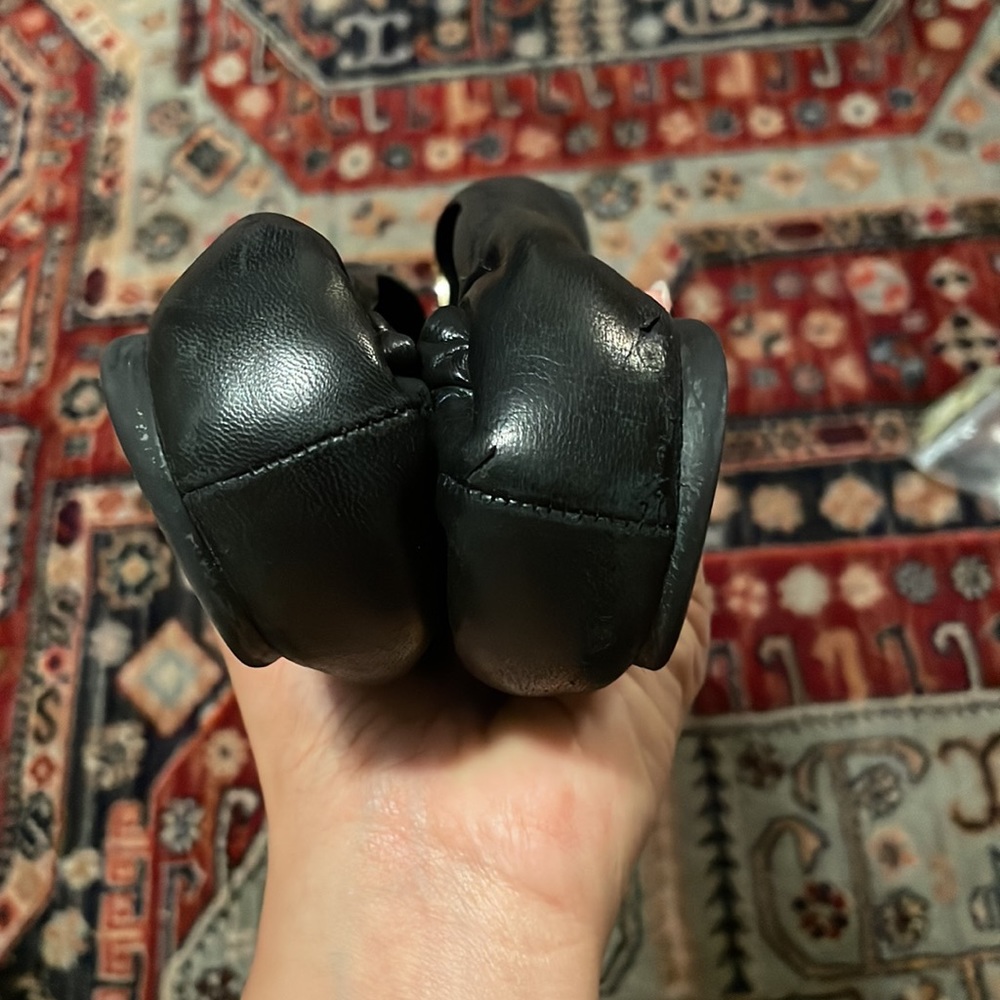 Tory Burch Black Leather Reva Ballet Flats with Gold Logo - Picture 5 of 5